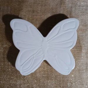 NEW Lili & Jack New York 9"-wide BUTTERFLY-shaped BANK, WHITE CERAMIC